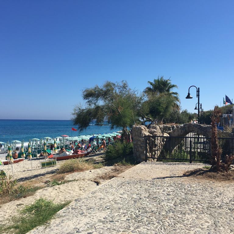 Apartment With Sea View Tropea Exterior photo